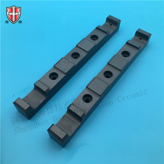 Clipes de cerâmica de carboneto de silício