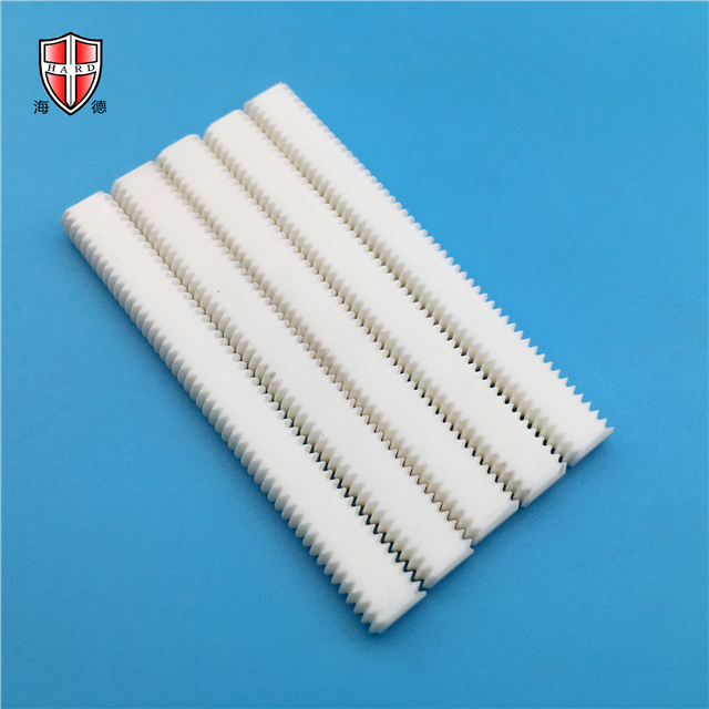 Керамический стержень с проволочной рамой